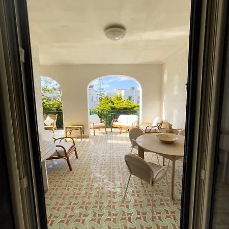 Apartment Baia A Pochi Passi Dal Mare