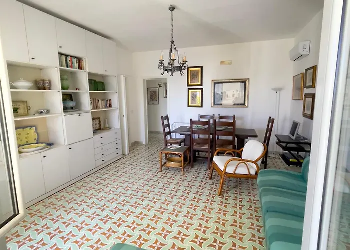 Baia A Pochi Passi Dal Mare Apartment *