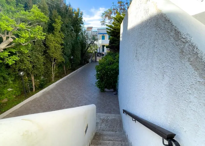 Baia A Pochi Passi Dal Mare Apartment *